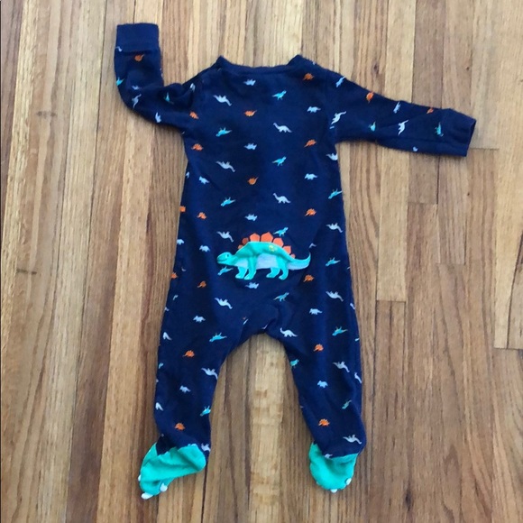 carter’s | dino footed sleeper | size 6 & 9 months - Picture 2 of 5